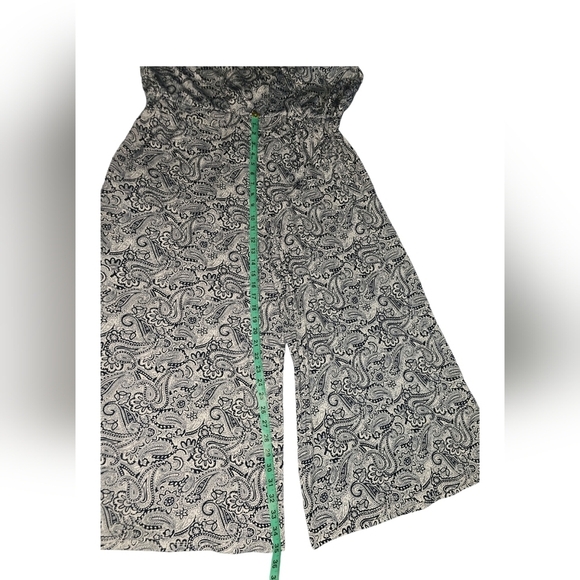 Cleo Jumpsuit Romper Paisley Halter Wide Leg Wrap Chest Clasp Tie Blue White Lg - Picture 9 of 11